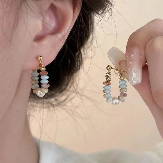 Boucles d'oreilles créoles perlées de pierres colorées chic pour femmes, boucles d'oreilles en métal doré style coréen pour usage quotidien